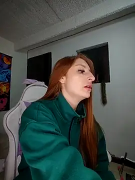 Bennuluspeach  online show from 20, 12, 2025