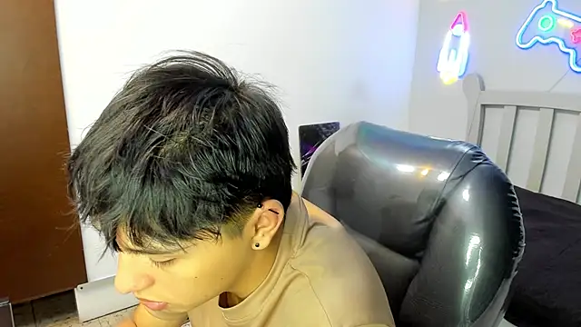 StiwenTwink online show from 17, 11, 2025