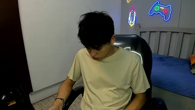 StiwenTwink online show from 26, 11, 2025