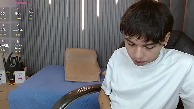 Snapshot of StiwenTwink chatting on 22, 5, 2026 StiwenTwink online show from 22, 5, 2026
