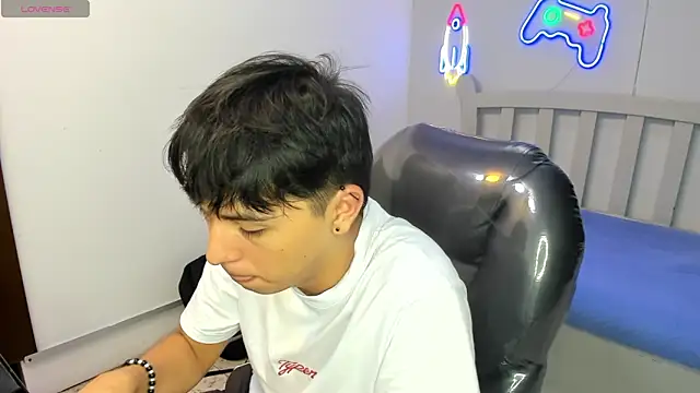 StiwenTwink online show from 18, 11, 2025