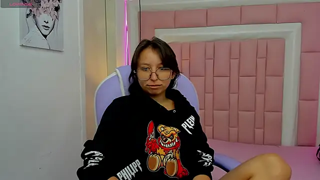 Snapshot of Klaret_Toy chatting on 3, 6, 2026 Klaret Toy online show from 3, 6, 2026