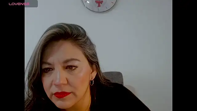 XxAntonellaxxx online show from 15, 10, 2025