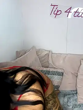 LolaReaX online show from 5, 12, 2025