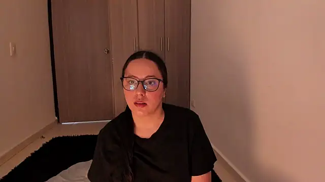 Venus cat  online show from 6, 10, 2025