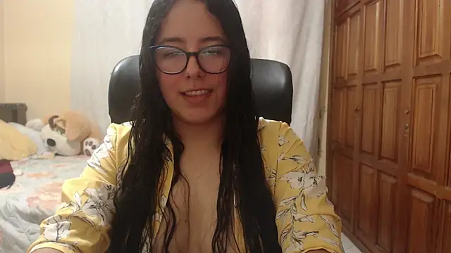 Snapshot of Venus_cat_ chatting on 24, 5, 2026 Venus cat online show from 24, 5, 2026