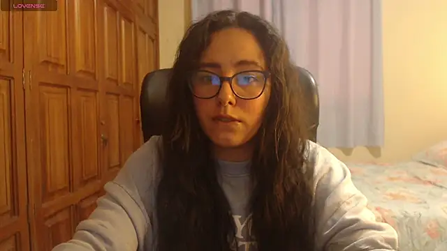 Venus cat  online show from 18, 12, 2025