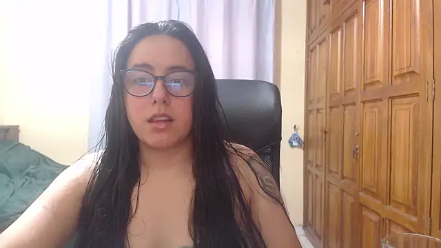 Venus cat  online show from 1, 2, 2026