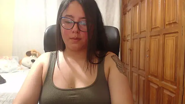 Snapshot of Venus_cat_ chatting on 29, 5, 2026 Venus cat online show from 29, 5, 2026