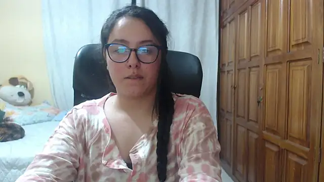 Venus cat  online show from 14, 4, 2026