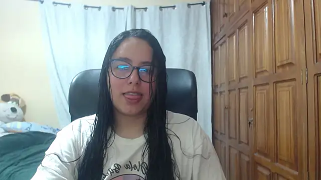 Venus cat  online show from 12, 4, 2026