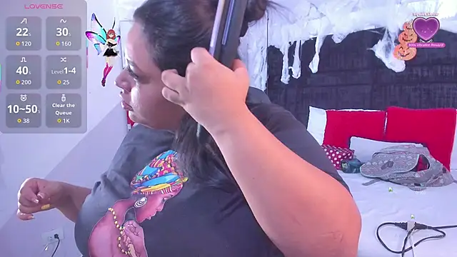 MayaCurvy online show from 18, 10, 2025