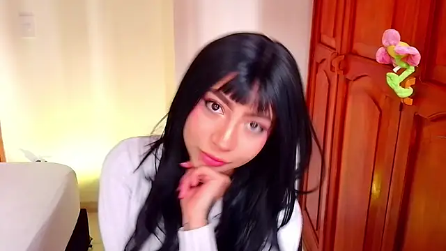 emma web  online show from 22, 10, 2025