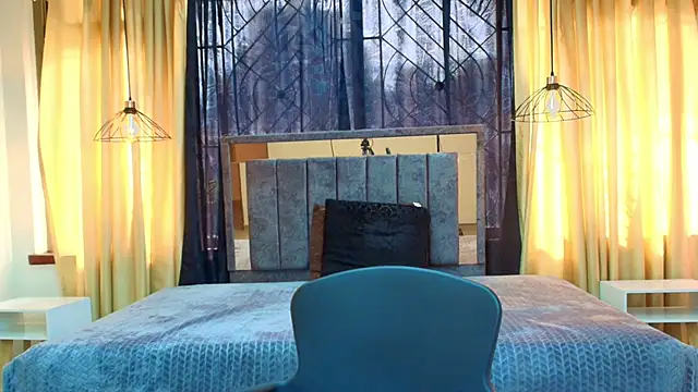 scarlet milf  online show from 29, 11, 2025