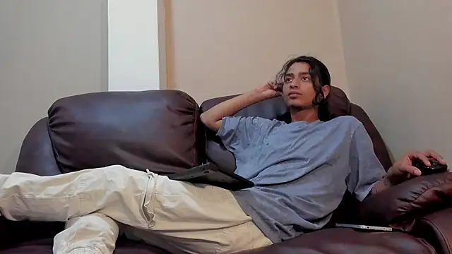 Dickie Dicking online show from 4, 10, 2025