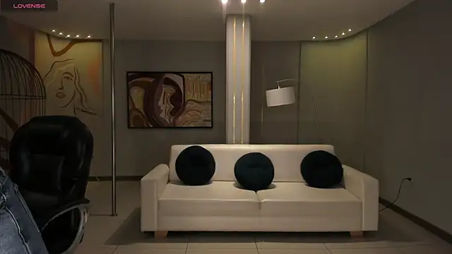 Snapshot of NatalieLewis chatting on 13, 2, 2026 NatalieLewis online show from 13, 2, 2026