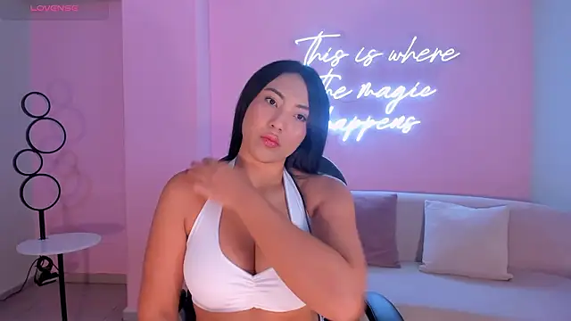 Snapshot of NatalieLewis chatting on 27, 2, 2026 NatalieLewis online show from 27, 2, 2026