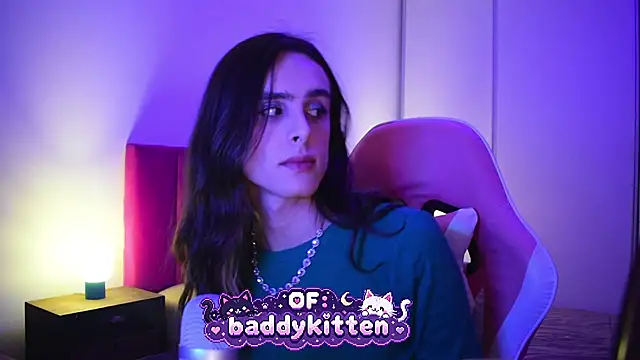 estrogen nia online show from 18, 6, 2026