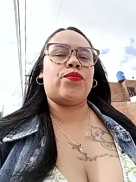 Snapshot of Italia_12 chatting on 1, 11, 2025 Italia 12 online show from 1, 11, 2025