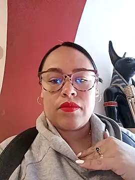 Snapshot of Italia_12 chatting on 6, 10, 2025 Italia 12 online show from 6, 10, 2025