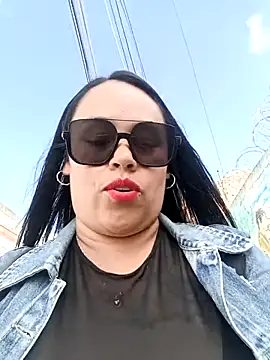 Snapshot of Italia_12 chatting on 17, 11, 2025 Italia 12 online show from 17, 11, 2025