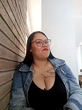 Snapshot of Italia_12 chatting on 16, 11, 2025 Italia 12 online show from 16, 11, 2025