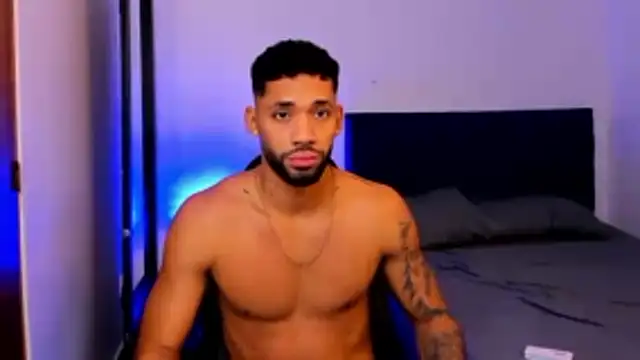 Snapshot of theo_sky1 chatting on 10, 11, 2025 theo sky1 online show from 10, 11, 2025