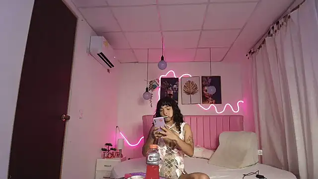 Sheyla vegas online show from 28, 10, 2025