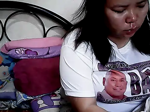 HornyPussie69 online show from 11, 5, 2026