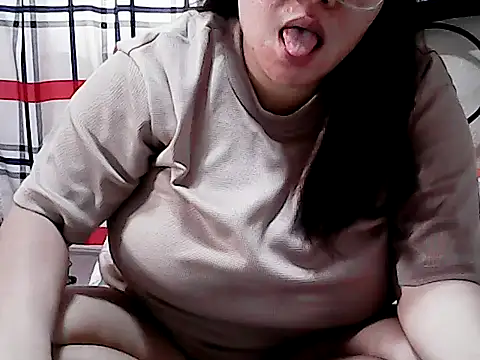 HornyPussie69 online show from 22, 3, 2026