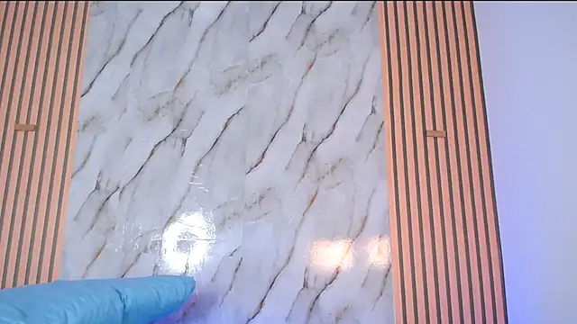 PiaGelvez online show from 12, 11, 2025