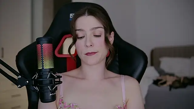 WowHelloAlice online show from 12, 3, 2026