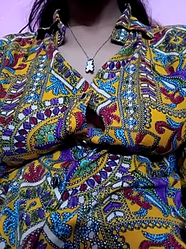 Kitty 18teen online show from 5, 11, 2025