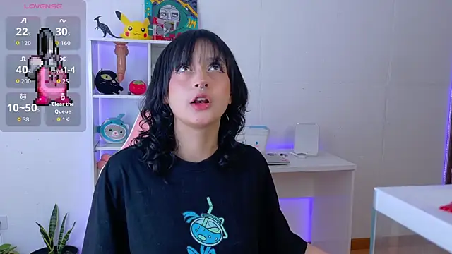 Sallie Doll online show from 11, 10, 2025