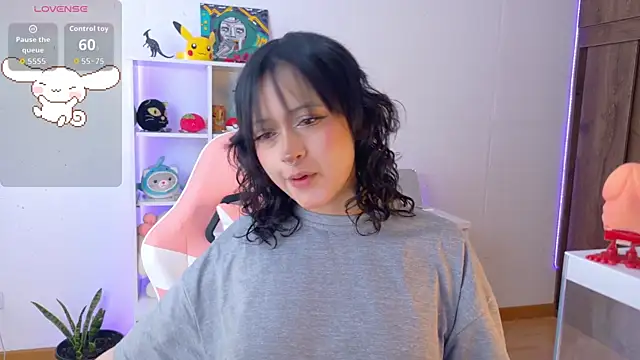 Sallie Doll online show from 4, 10, 2025