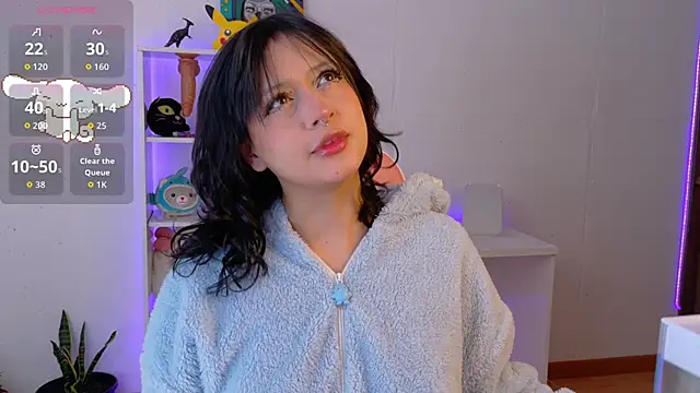 Sallie Doll online show from 28, 10, 2025