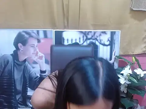 Snapshot of miss_katty28 chatting on 1, 11, 2025 miss katty28 online show from 1, 11, 2025