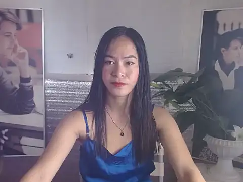 Snapshot of miss_katty28 chatting on 23, 10, 2025 miss katty28 online show from 23, 10, 2025