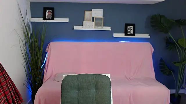 GoldenRose  online show from 11, 10, 2025