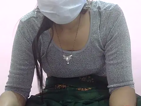 Snapshot of Laila_Cute chatting on 12, 1, 2026 Laila Cute online show from 12, 1, 2026