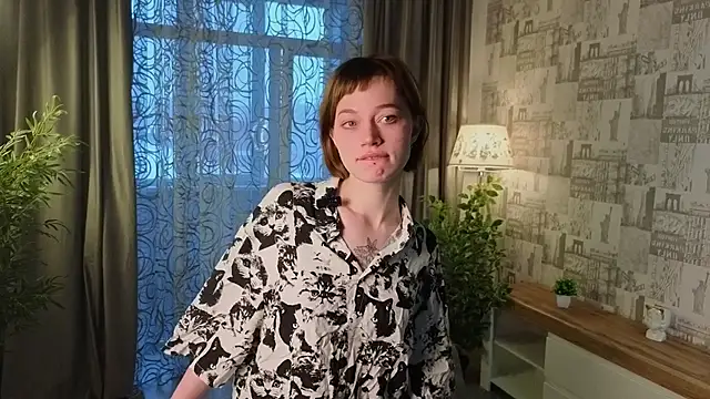 PaulaDauge online show from 7, 10, 2025