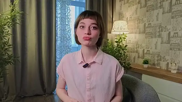 PaulaDauge online show from 6, 10, 2025