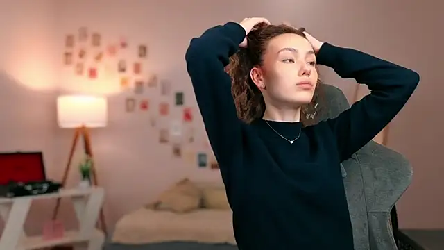 branchwithflowerss online show from 2, 10, 2025