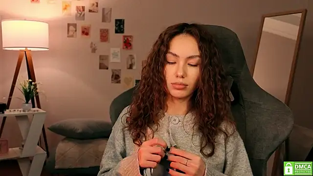 branchwithflowerss online show from 7, 11, 2025