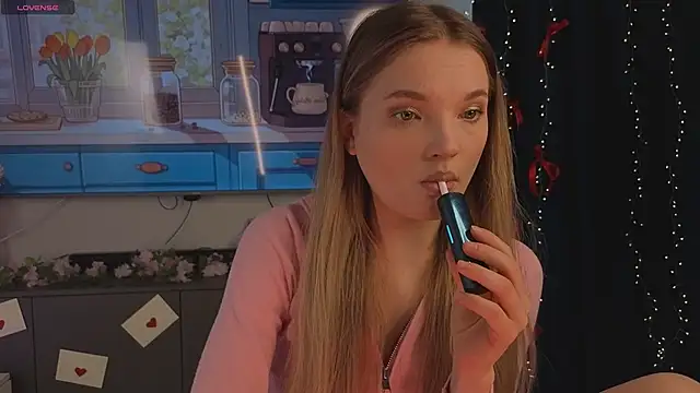 JulieLupo online show from 22, 3, 2026