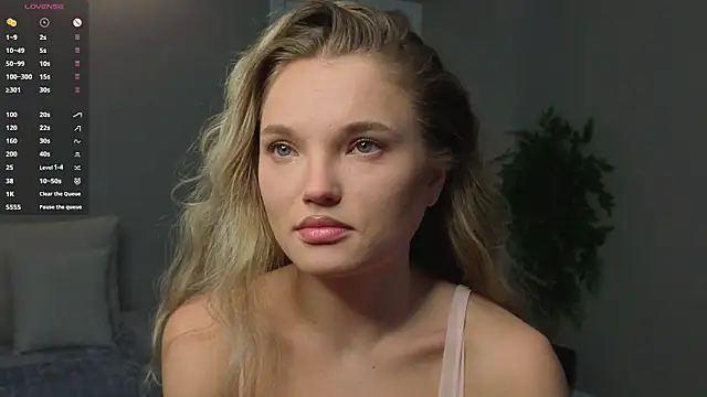 JulieLupo online show from 23, 12, 2025