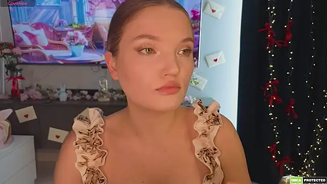 JulieLupo online show from 9, 4, 2026