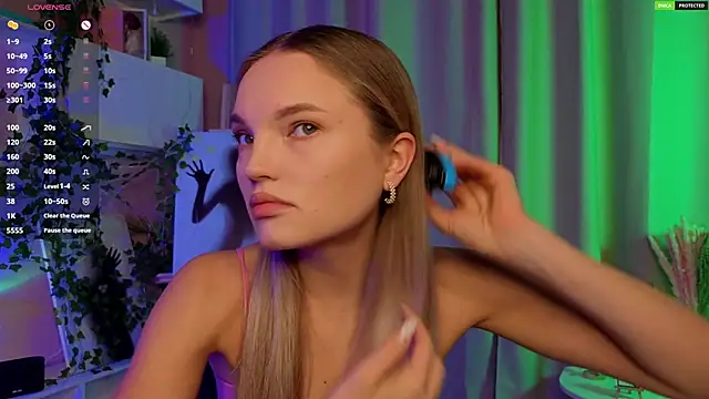 JulieLupo online show from 1, 12, 2025