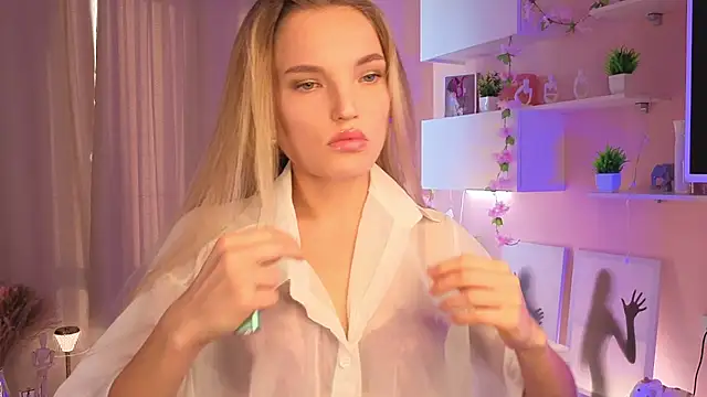 JulieLupo online show from 16, 10, 2025