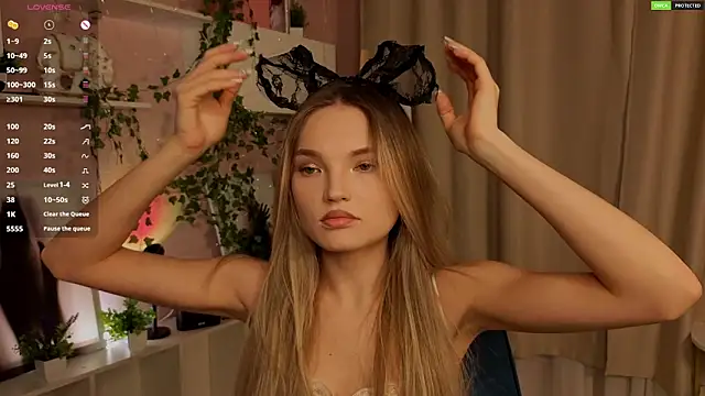 JulieLupo online show from 30, 11, 2025